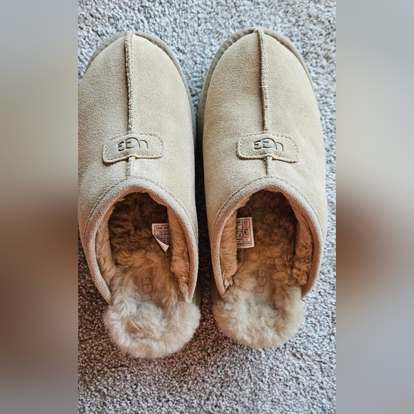 UGG Shoes - UGG Discoquette Slide Slipper, Size 8